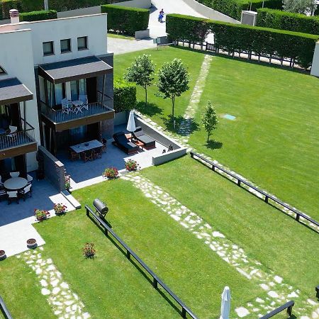 Heaven Luxury Villa Nea Roda Ngoại thất bức ảnh