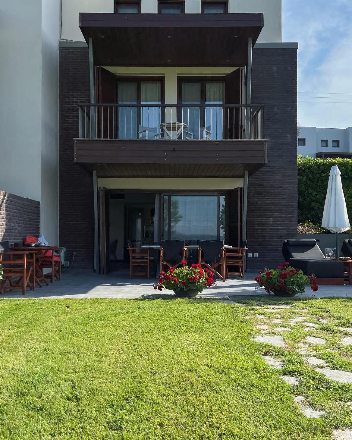 Heaven Luxury Villa Nea Roda Ngoại thất bức ảnh